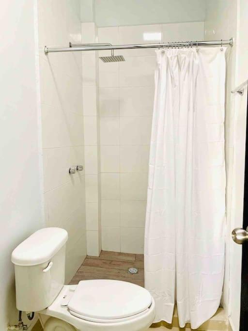 Loft Hermoso Con Estacionamiento Gratuito Monterrei